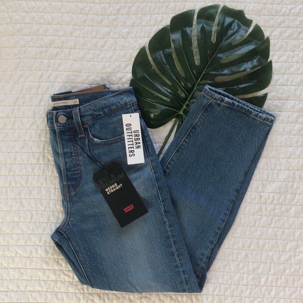 Levi's Wedgie Straight in Tone